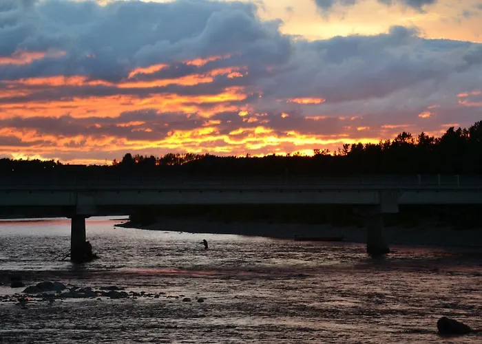 River אתר קמפינג