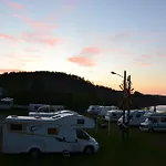 River Κάμπινγκ *